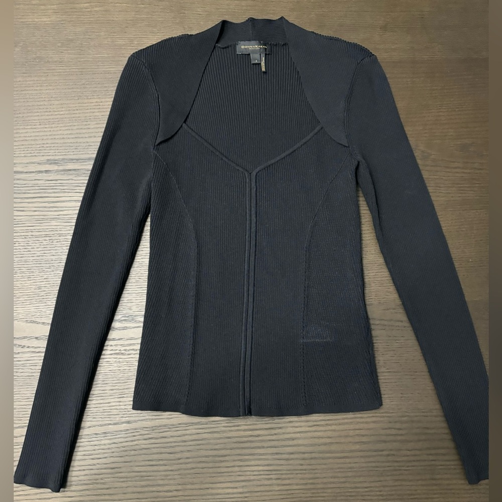 Black Ribbed Geometric Neckline Long Sleeve Shirt